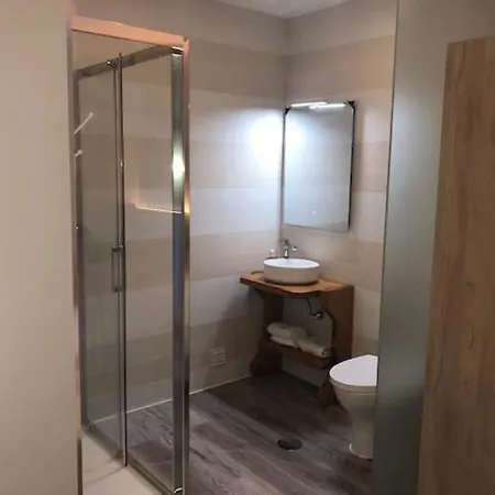 S. Miguel Fitncare Hostel